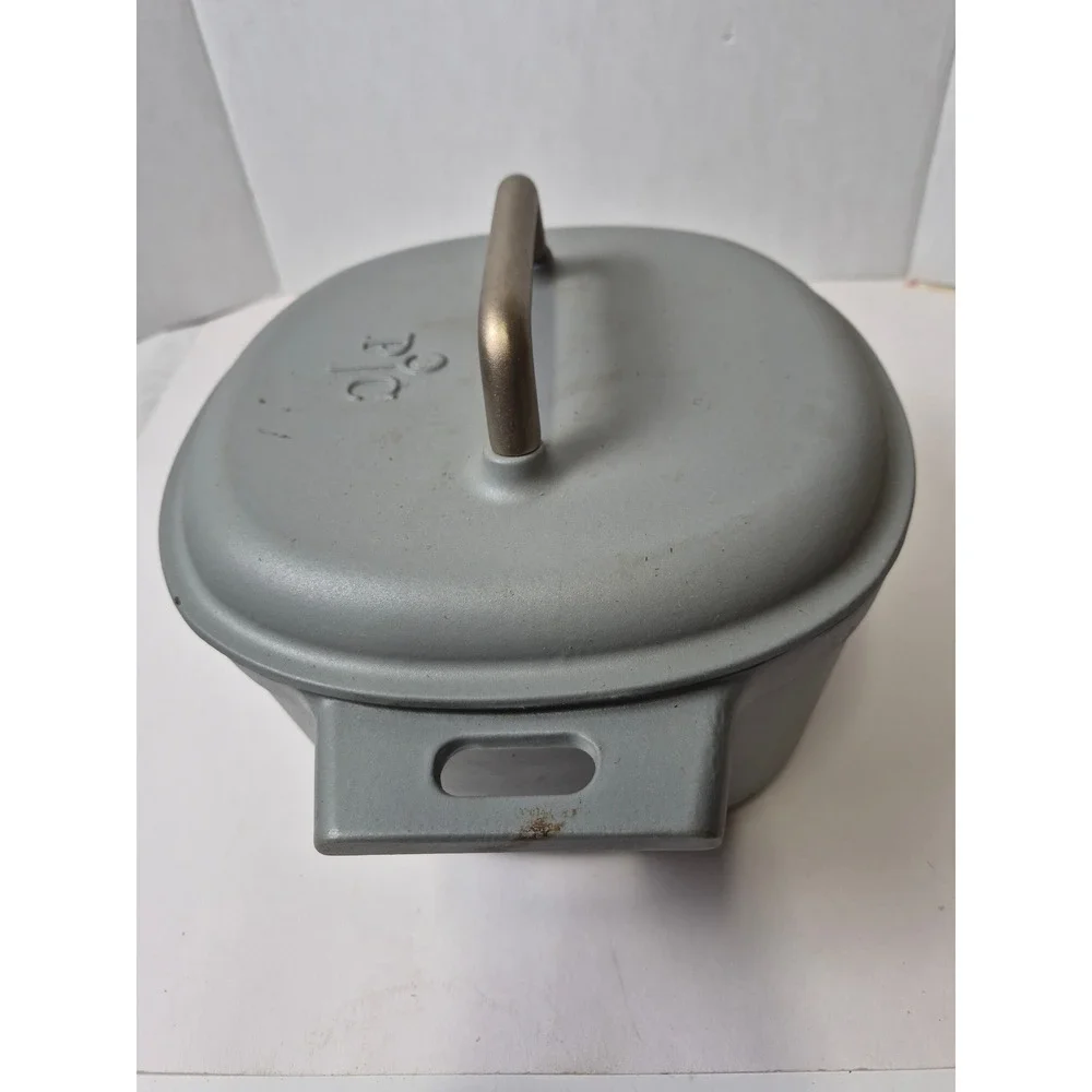 Pampered Chef Gray Enameled Cast Iron Dutch Oven Pot with Lid Gold Handle 2qt